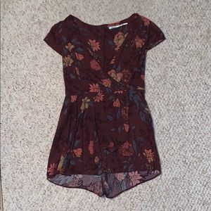 Urban Outfitters Romper (NEVER WORN)